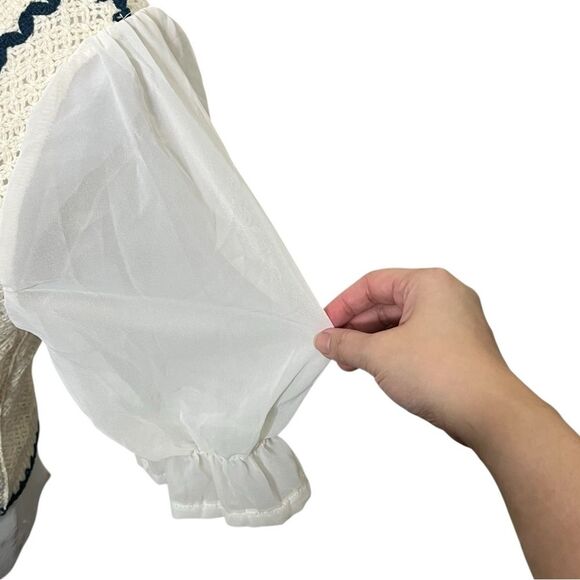 Knit Crochet Button Blouse Women’s XS White Puff Sleeve Embroidered Cottagecore - Picture 8 of 10